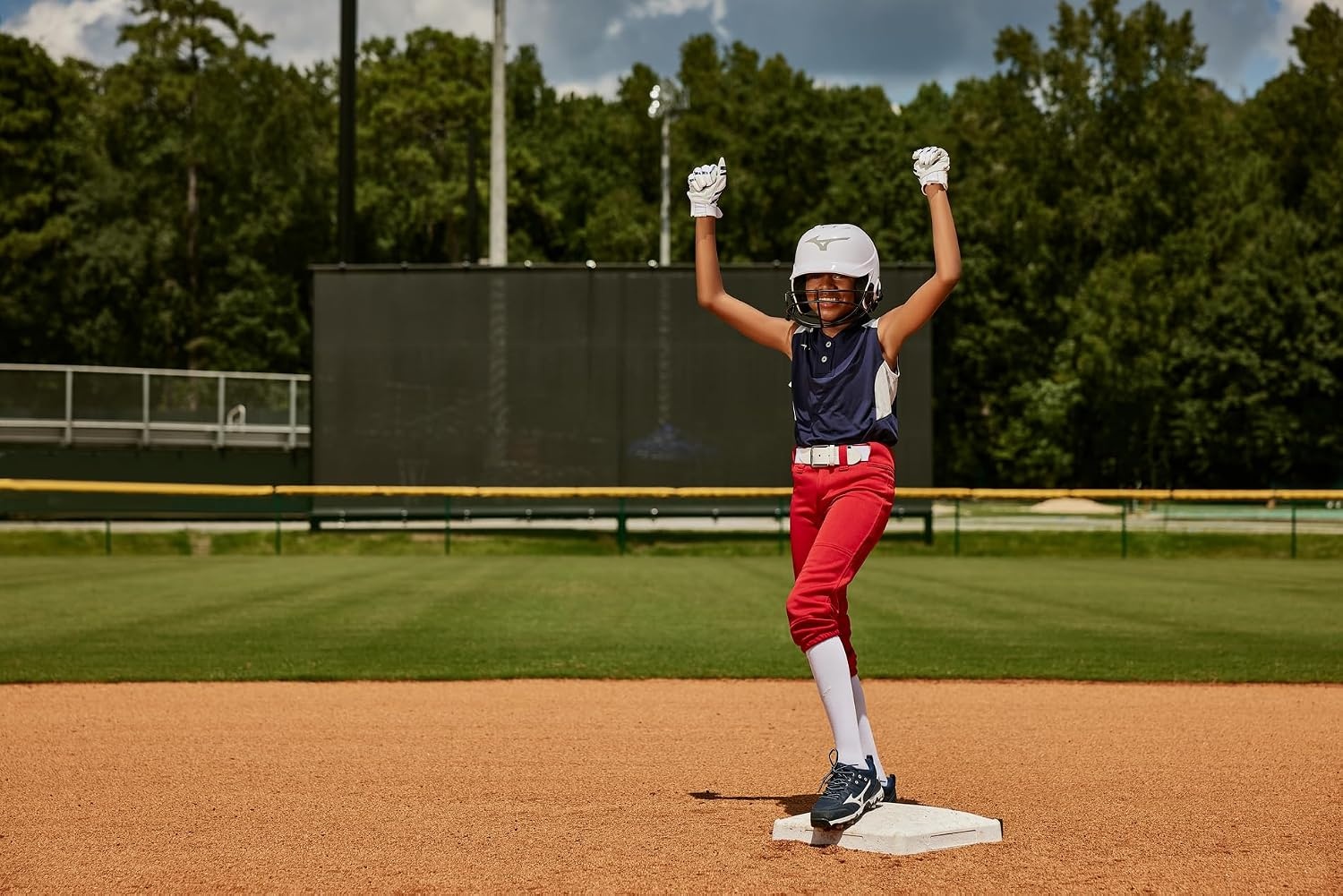 image:imageMizuno Classic Elastic BaseballSoftball Belt Youth and AdultGrey