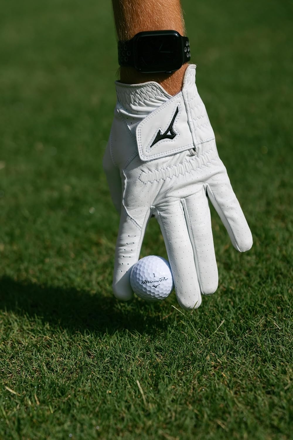 image:imageMizuno Mens Tour Golf GloveWhiteBlack