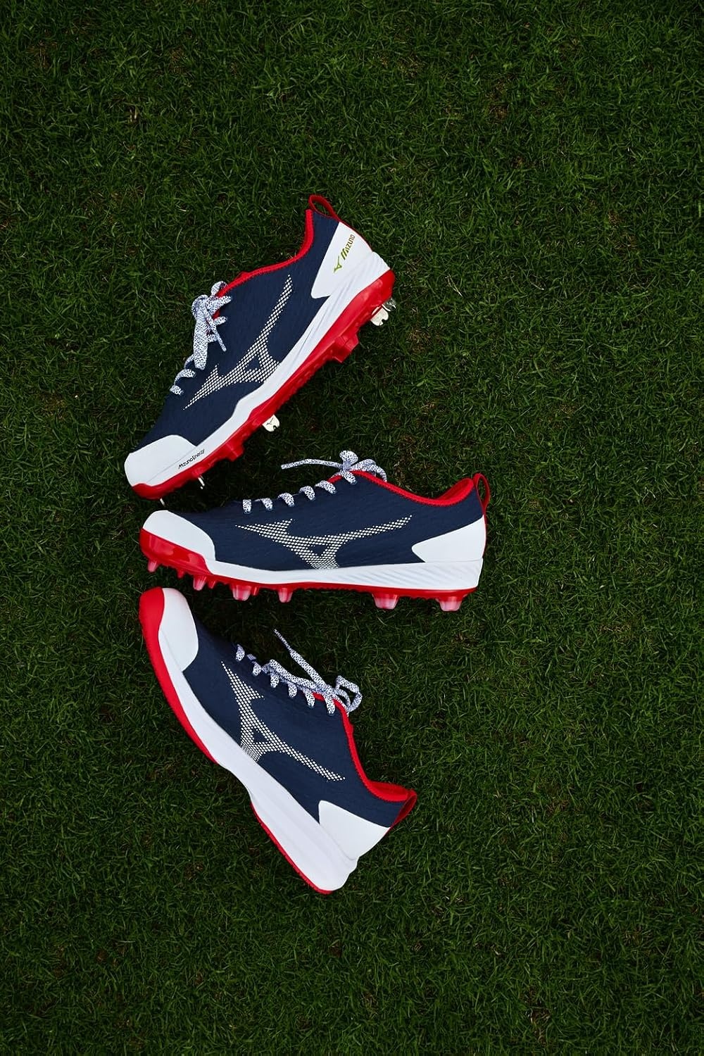 image:imageMizuno Unisex Adult Dominant 4 TPUNavyRed