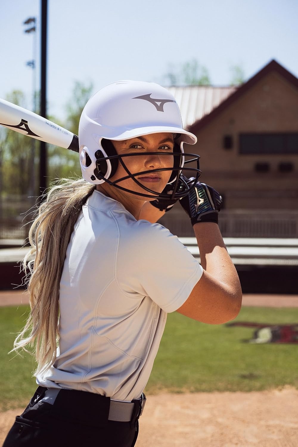 image:imageMizuno MVP Series Solid Batting Helmet with Fastpitch Softball MaskWhite