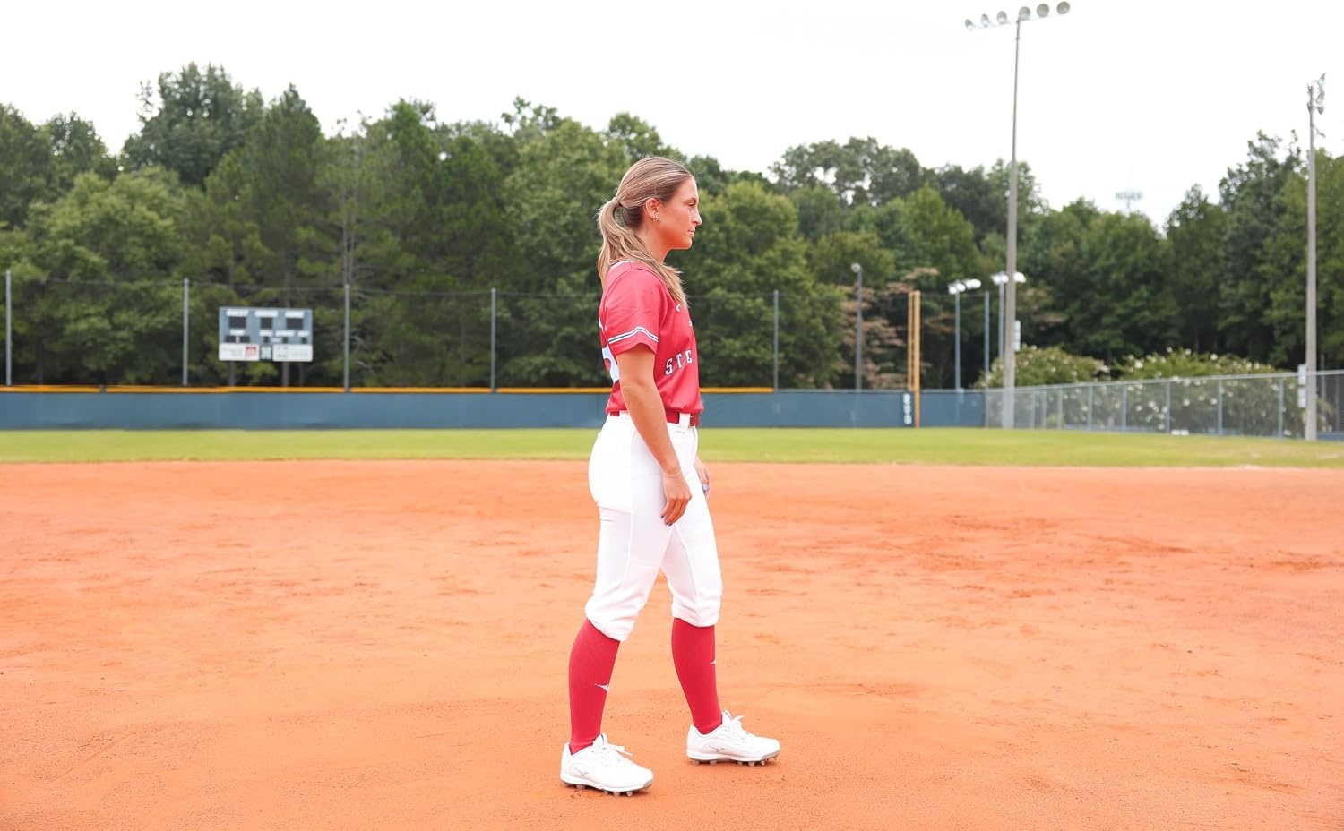 image:imageMizuno Adult Womens Belted Low Rise Fastpitch Softball PantMulti